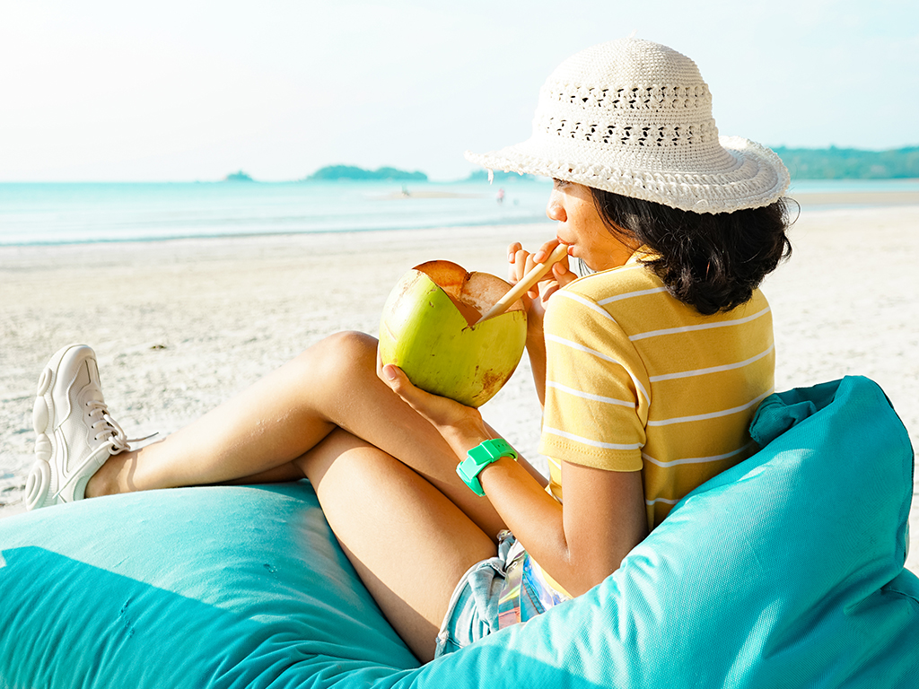 5 Beach Fashion Recommendations for Women